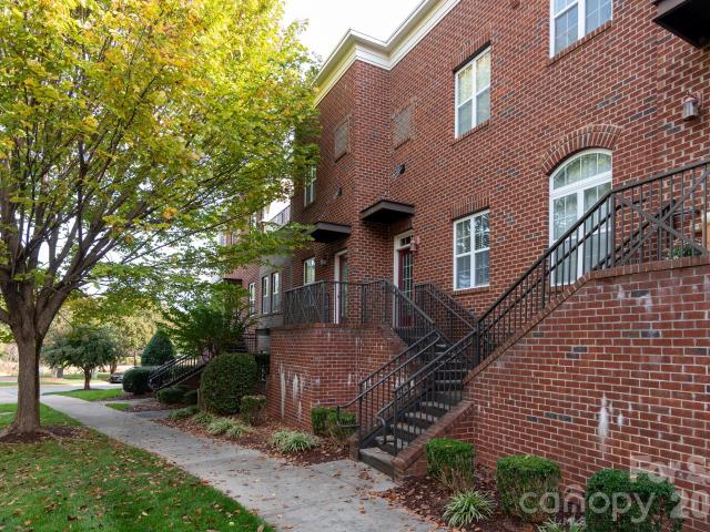 246 Harbour Place Drive