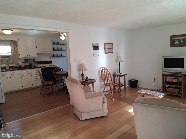 246 Laurel Ln, Bluemont, VA 20135 | MLS #VACL2006