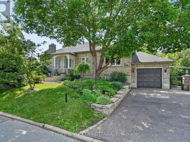 246 Mountbatten Avenue, Ottawa, ON, K1H 7L8 house for sale | Listing ID X13467 | Royal LePage