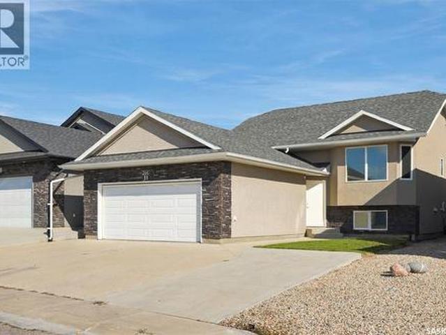 246 Sutter Place, Saskatoon, SK, S7T 0R3 house for sale | Listing ID SK050076 | Royal LePage