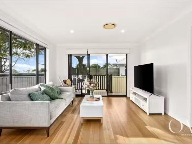 2/46 Wilga Street, Corrimal Townhouse for rent Listed by Mela.