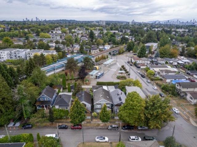 2474 24Th Avenue E, Vancouver, BC, V5R 5X6 house for sale | Listing ID R3163 | Royal LePage