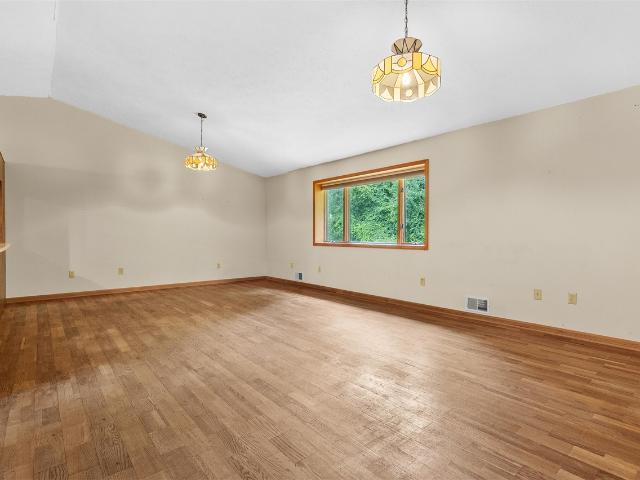 2474 E VW Avenue