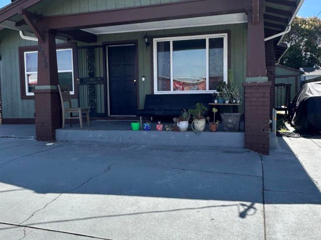 2474 Seminary Ave