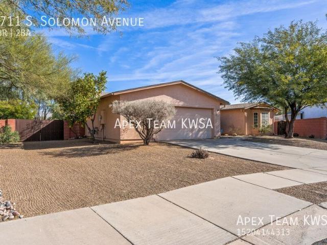 $2475 Stunning 4 Bedroom 2 Bath home in Rita Ranch!