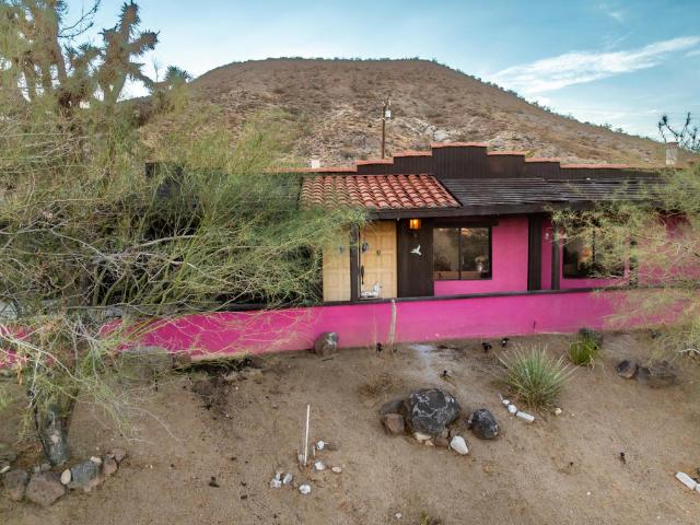 2476 Old Woman Springs Road