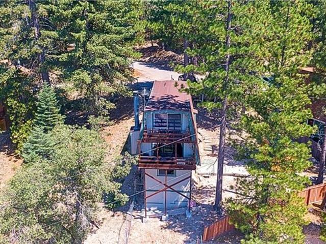 2476 Elko Dr, Arrowbear Lake, CA 92382