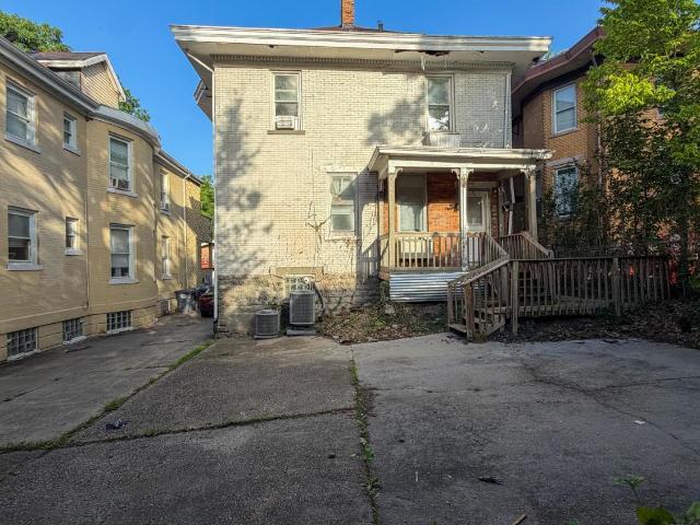 2478 Paris Street