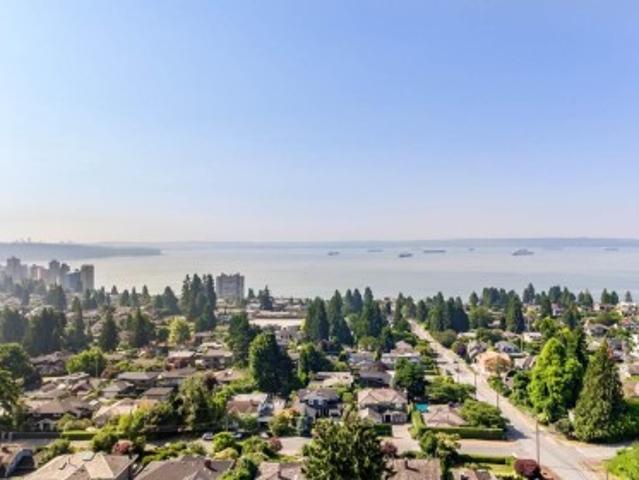 2479 Ottawa Avenue, West Vancouver, BC, V7V 2T2 house for sale | Listing ID R3096 | Royal LePage