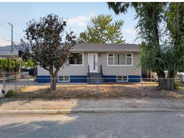2470 Mckenzie Street, Penticton, BC, V2A 6H7 house for sale | Listing ID 10398 | Royal LePage