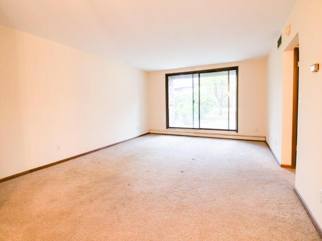 2470 W Good Hope Rd, Unit 165