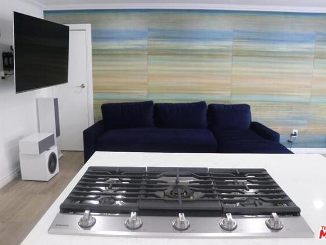 2471 SAWTELLE Boulevard 102