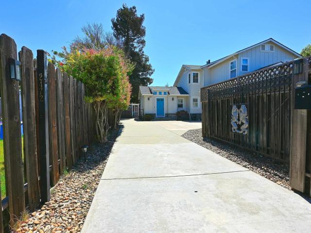 2472 W Avenue 136Th