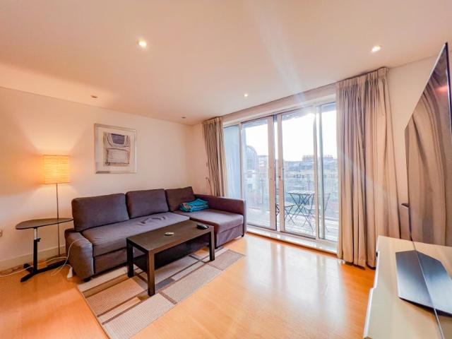 24/7 Concierge Enclosed garden Balcony