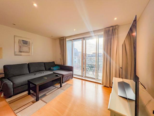 24/7 Concierge Enclosed garden Balcony