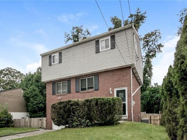 247 Golden Gate Dr, Verona, PA 15147 | MLS #1758