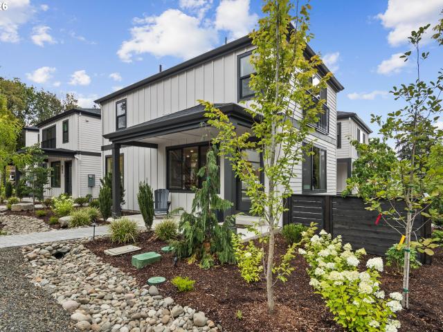 247 e ave