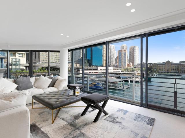24/7 Macquarie Street, Sydney