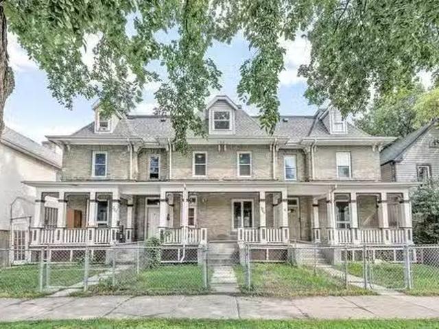 247 Manitoba Avenue, Winnipeg, MB, R2W 2E8 investment for sa.