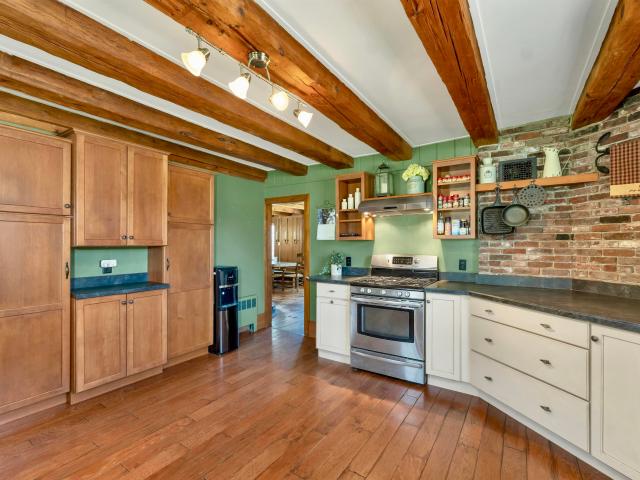 247 Meredith Center Rd, Meredith, NH 03253 | MLS #5085