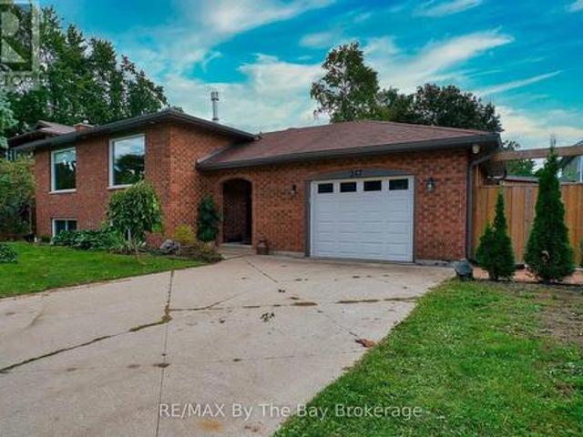 247 Simcoe Street, Clearview Stayner, ON, L0M 1S0 house for sale | Listing ID S13801 | Royal LePage