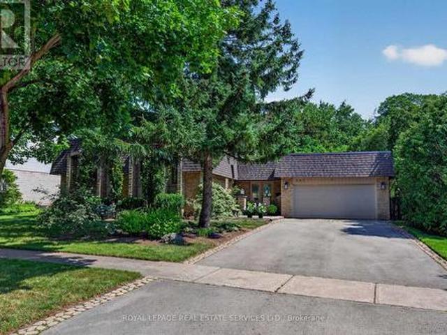 247 Spring Garden Road, Oakville, ON, L6L 5H5 house for sale | Listing ID W13779 | Royal LePage