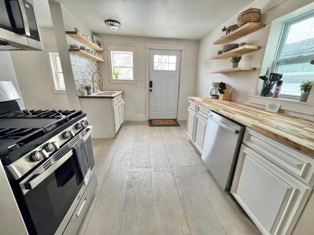 247 W 26TH Street