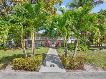 247 Ventnor R, Deerfield Beach, FL 33442 | MLS #R11169