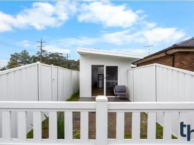 2/47a Brown Street, Redhead Apartment for rent Listed by Jess.