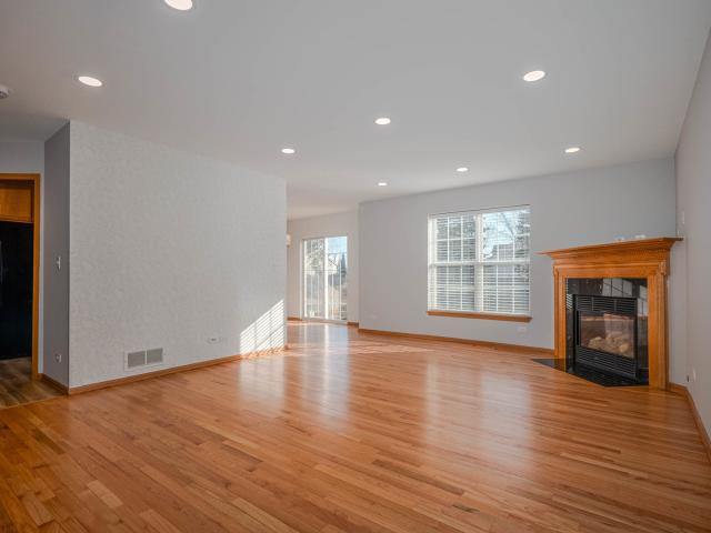 2487 AMBER Lane