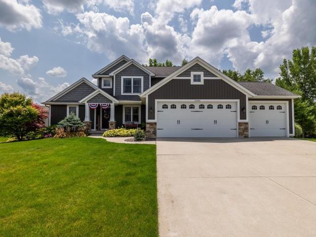 2480 Cedar West Dr, Jenison, MI 49428