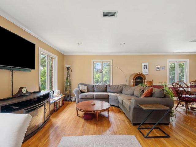 2480 Williston Dr