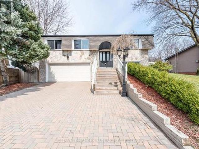 2483 Yarmouth Crescent, Oakville, ON, L6L 2M9 house for sale | Listing ID W13722 | Royal LePage