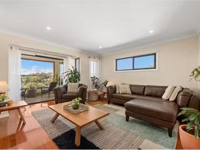 2/48 Edward Street, Merewether House for rent Listed by Jules.