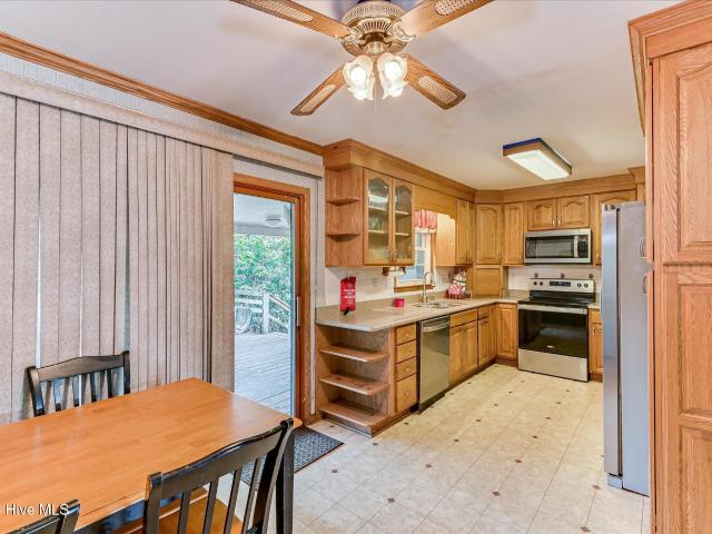 248 Lehigh Avenue