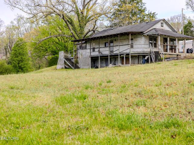 248 Woody Ave
