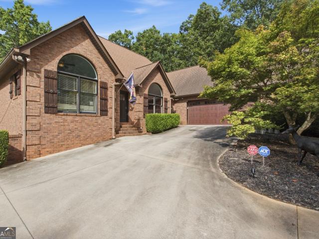 248 Tanglewood Drive S