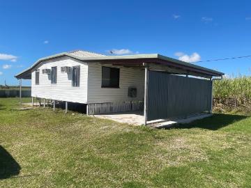 Ingham, Hinchinbrook County, Low Island, Queensland, Queensland