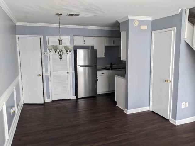 2494 Etiwan Unit 10c