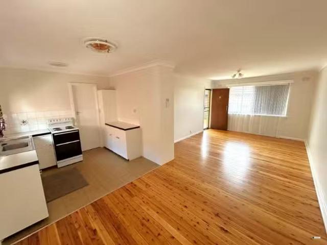 2/495 Hume Street, Albury Apartment for rent Listed by Proper.