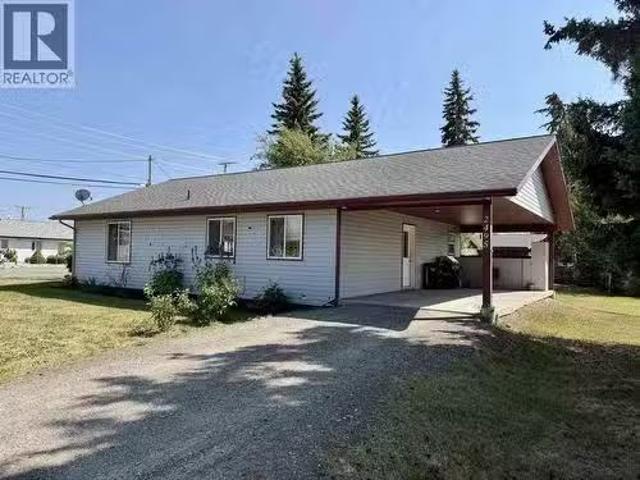 2495 Lampitt Avenue, Vanderhoof, BC, V0J 3A0 house for sale.