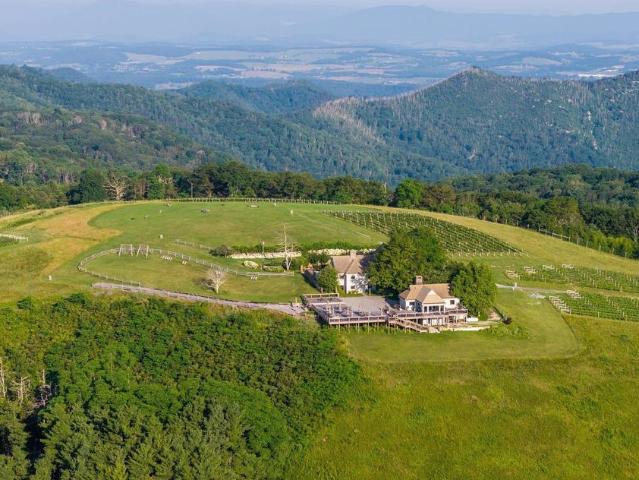 24981 Blue Ridge Pkwy