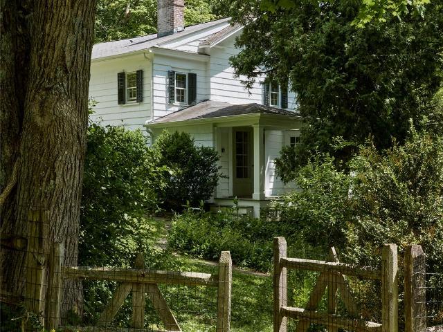 2498 Salt Point Turnpike