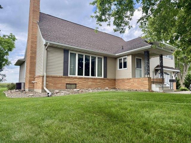 24902 Maple St, Oran, IA 50664