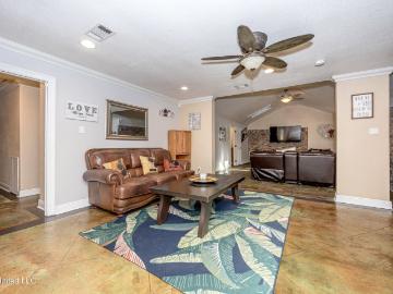 2490 S Shore Drive, Biloxi, US, MS