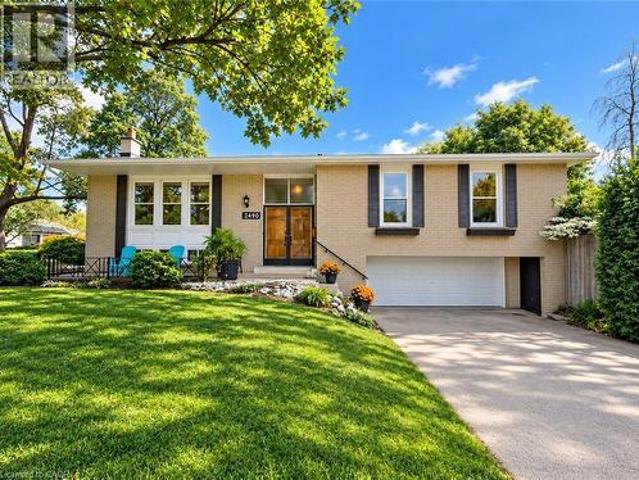 2490 Yarmouth Crescent, Oakville, ON, L6L 2M8 house for sale | Listing ID 40864 | Royal LePage