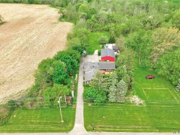 2492 Lakeville Road