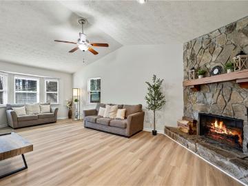2493 Cherie Glen Rd SW, Snellville, GA 30039 | MLS #CL356319