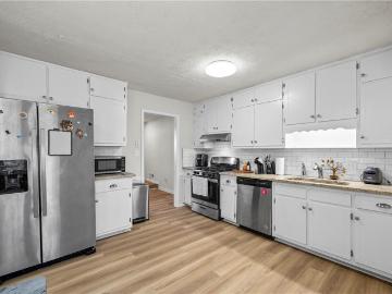 2493 Cherie Glen Road