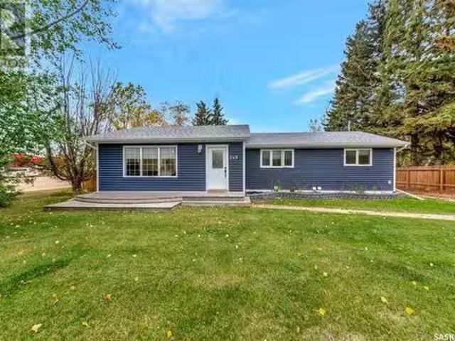 249 4Th Street W, St. Walburg, SK, S0M 2T0 house for sale L.